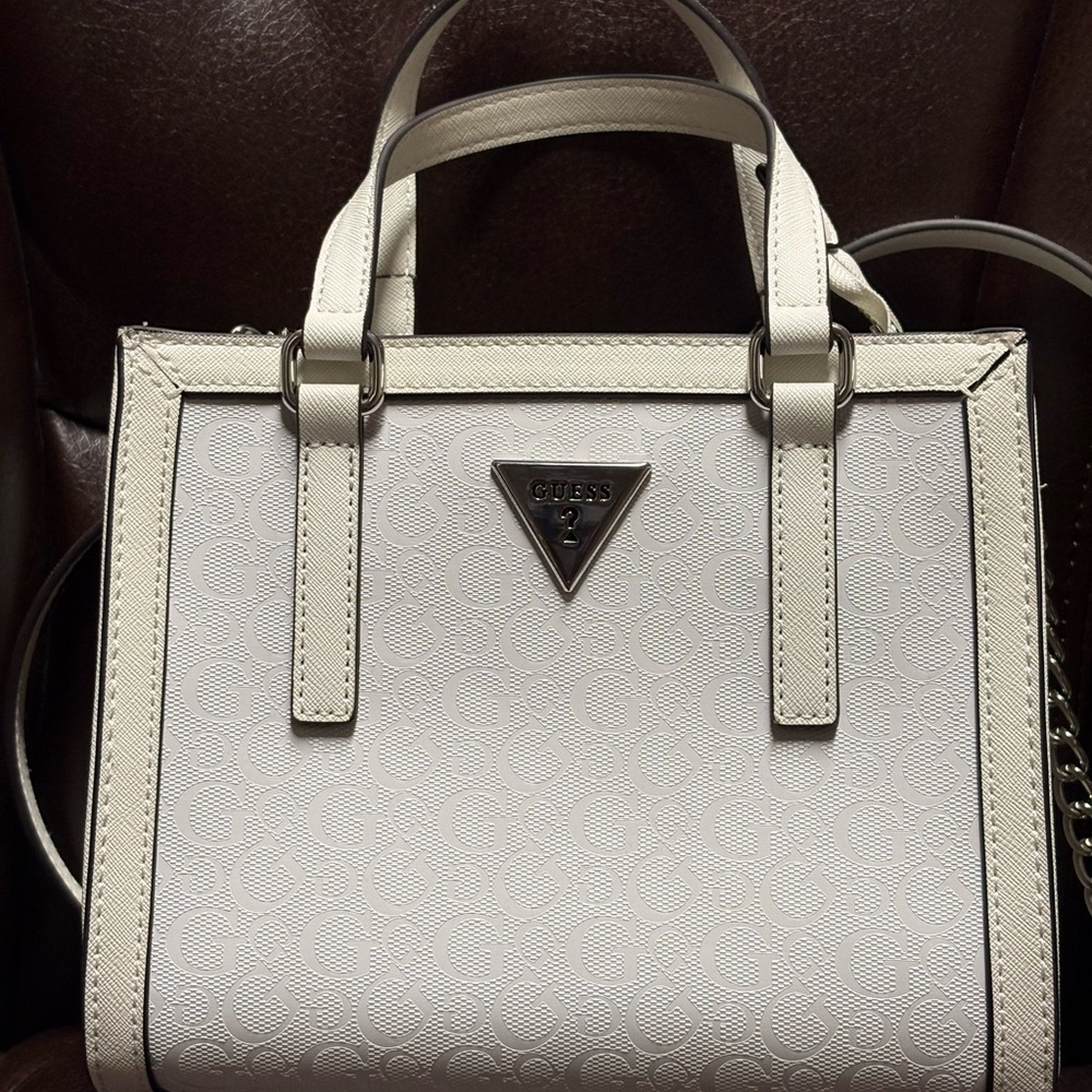 Guess Cream Satchel Bag. Used like new